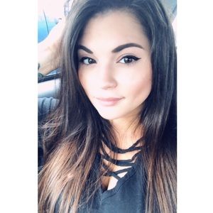 Meet your Posher, Alyssa